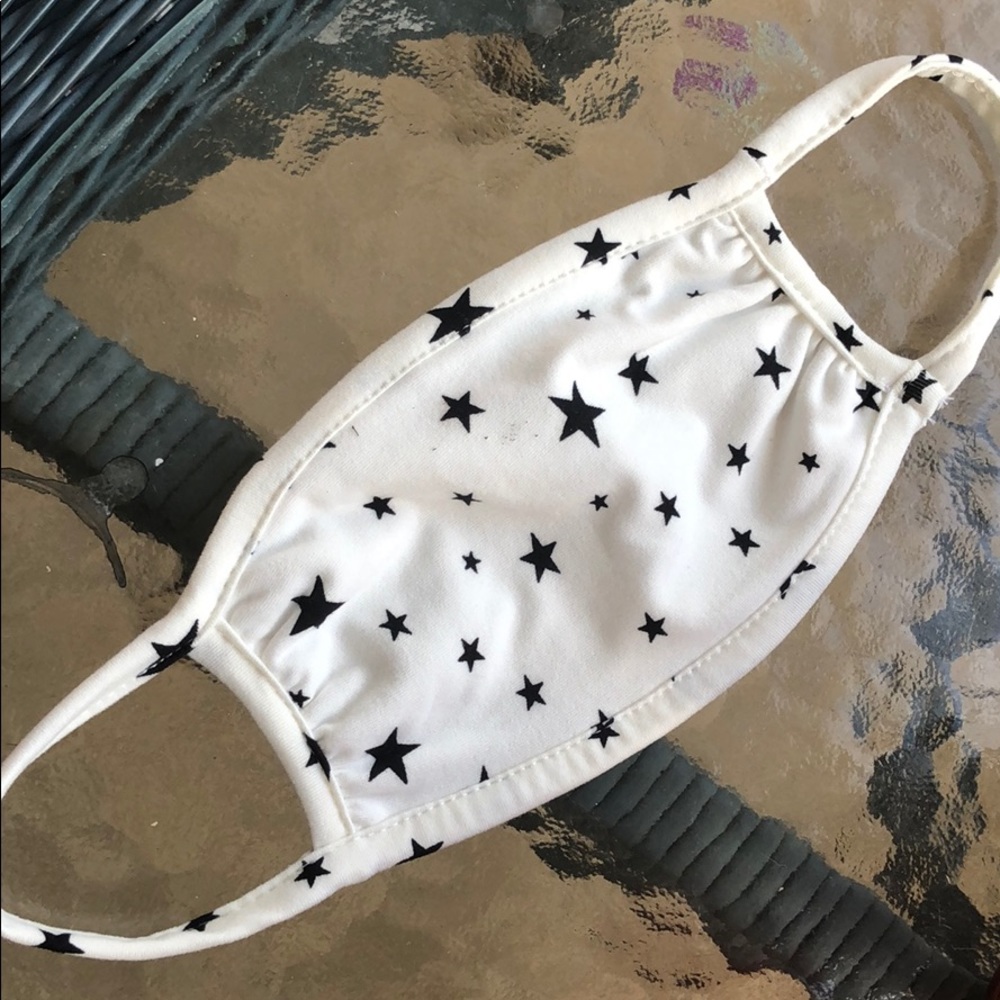 Kids face mask white with black stars - Picture 7 of 8